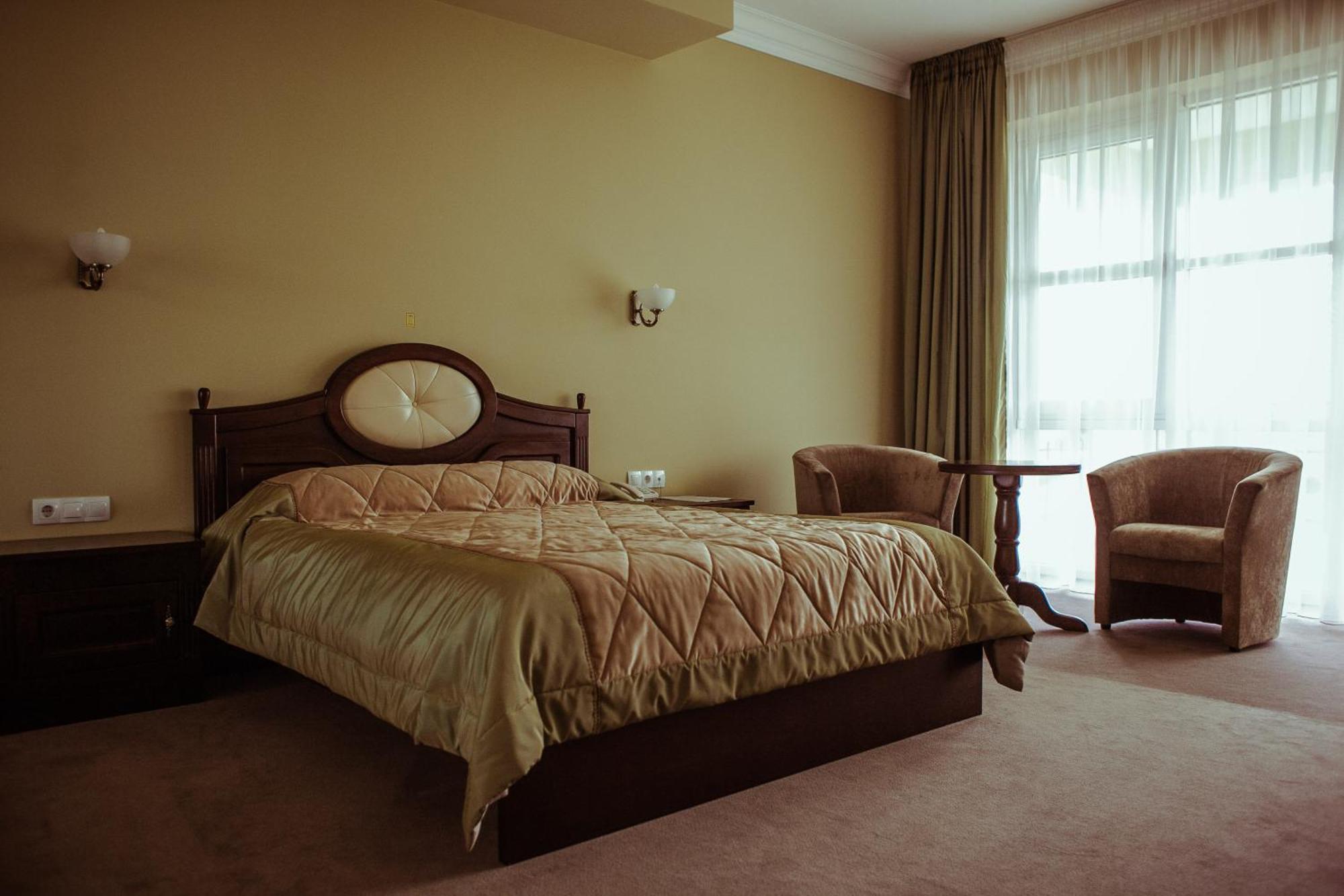 Warszawa Hotel Malekhuv ภายนอก รูปภาพ