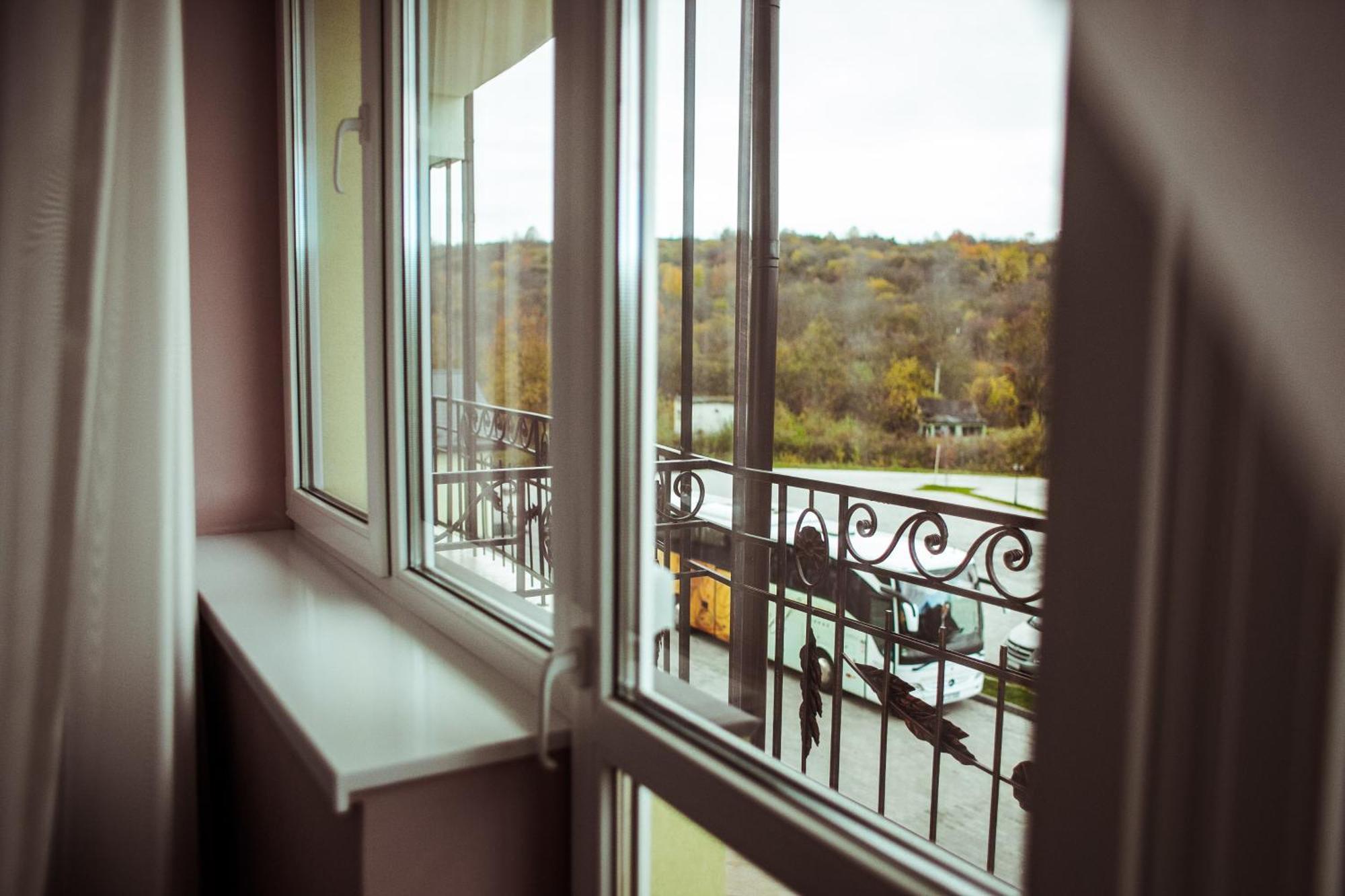 Warszawa Hotel Malekhuv ภายนอก รูปภาพ